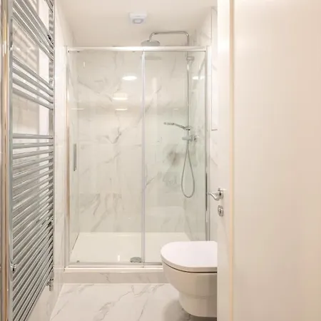 Apartment 1st Floor Stylish 2-bed Drogheda