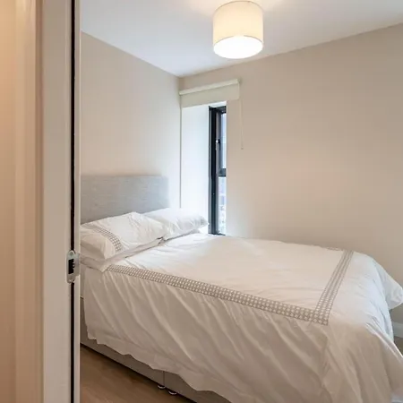 Apartment 1st Floor Stylish 2-bed